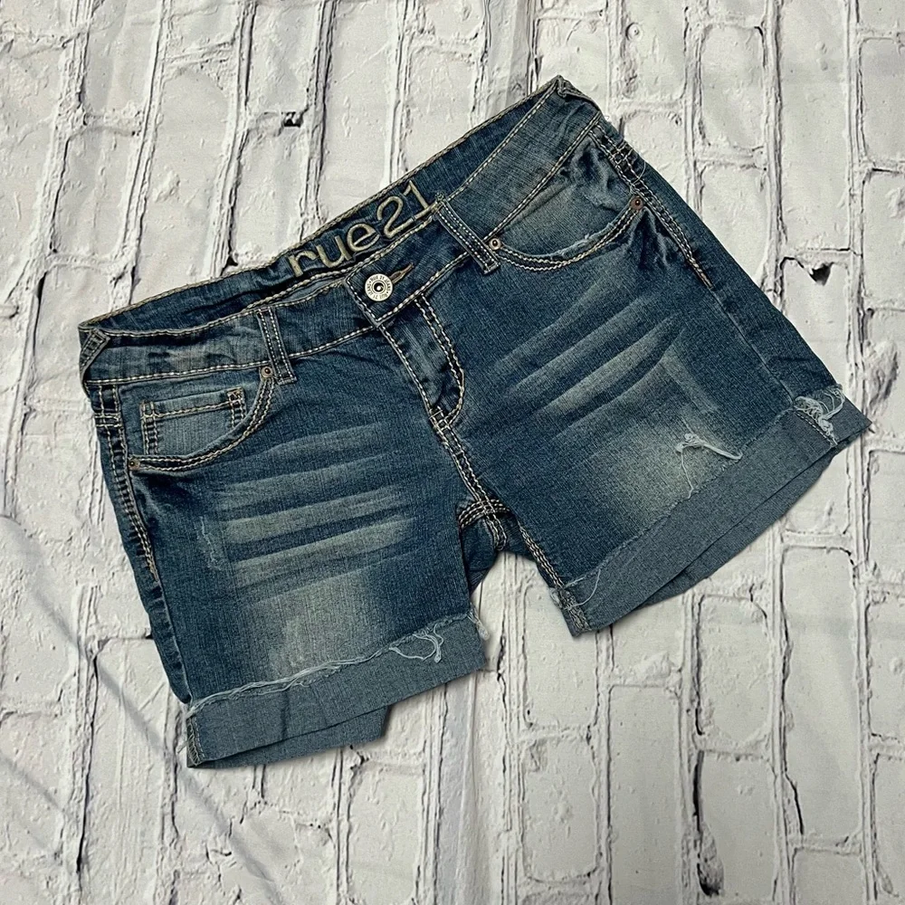 Rue21 Denim Cutoff Shorts - size 5/6 - Picture 3 of 6